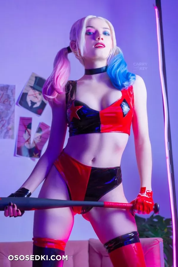 Harley Quinn by Carry Key - 4