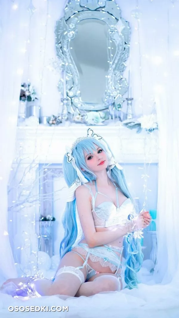Hatsune Miku by peachmilky_ - 42