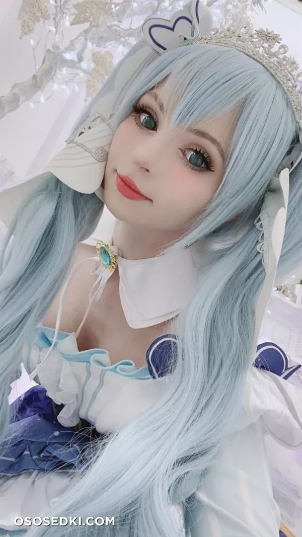 Hatsune Miku by peachmilky_ - 82