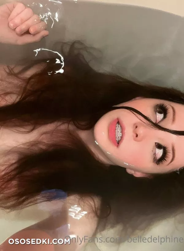 Belle Delphine In the bathroom - 112