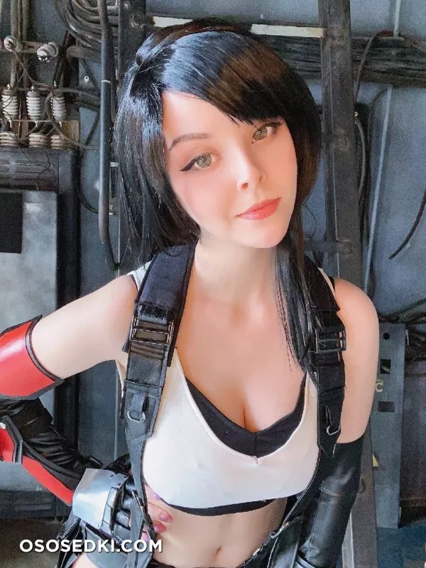 Helly Valentine. Tifa Lockhart. Final Fantasy - 21