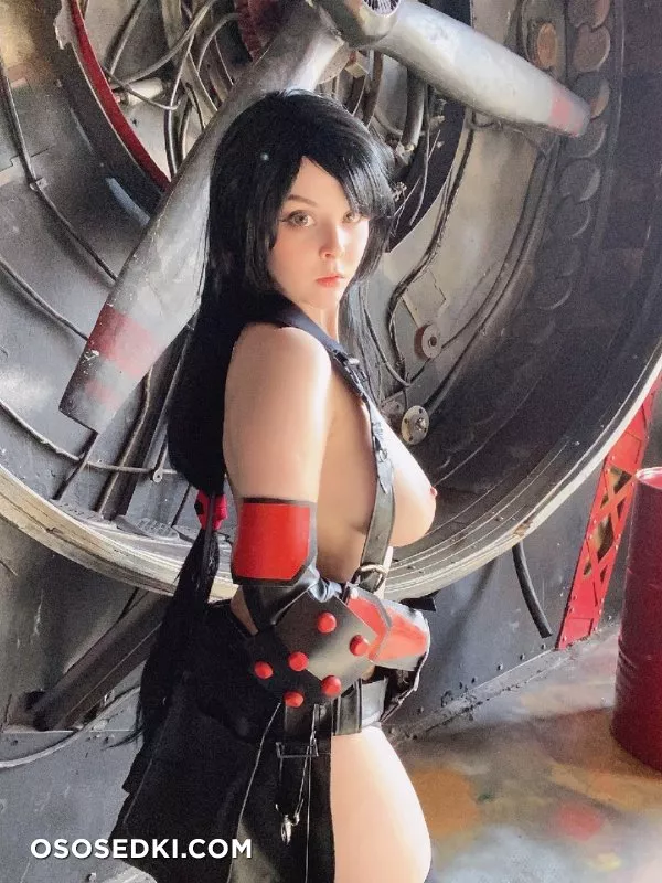 Helly Valentine. Tifa Lockhart. Final Fantasy - 77