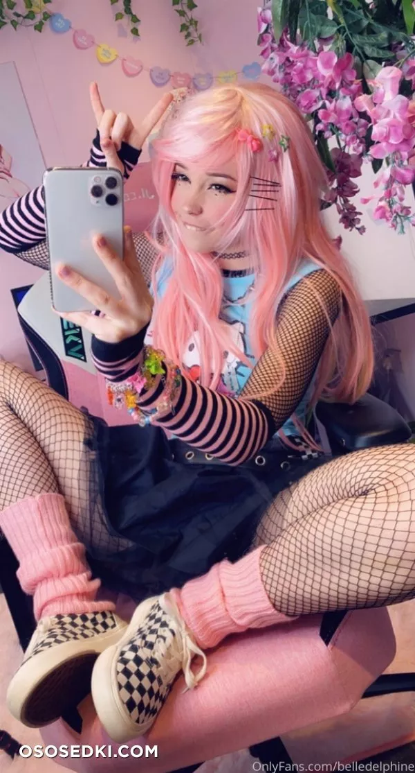 Belle Delphine Pussy Reveal - 51