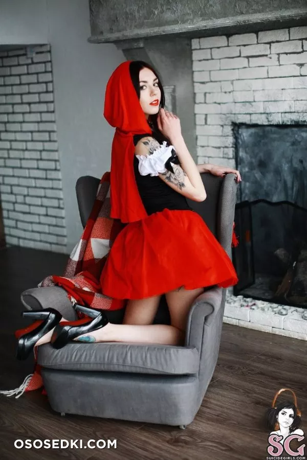Red Riding Hood by thekiracooper - 1