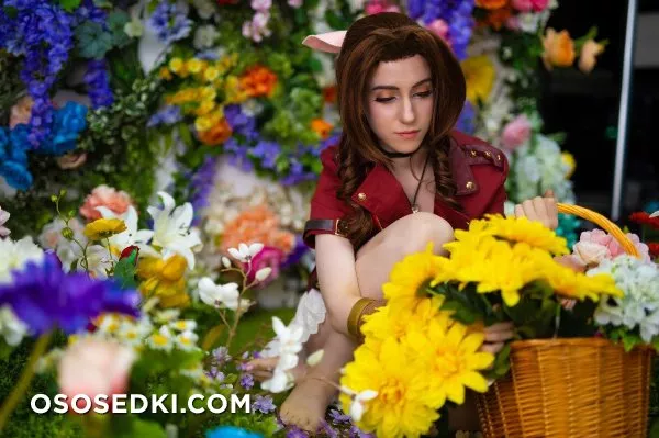 Aerith Gainsborough by Lana Rain - 7