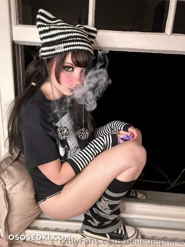 Belle Delphine Goth - 31
