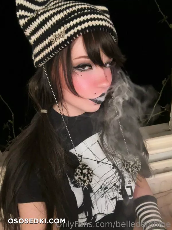Belle Delphine Goth - 36