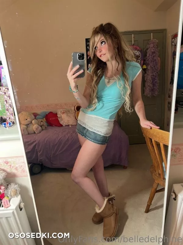 Belle Delphine Sort Skirt Weather - 12