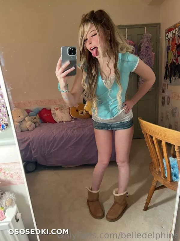 Belle Delphine Sort Skirt Weather - 17