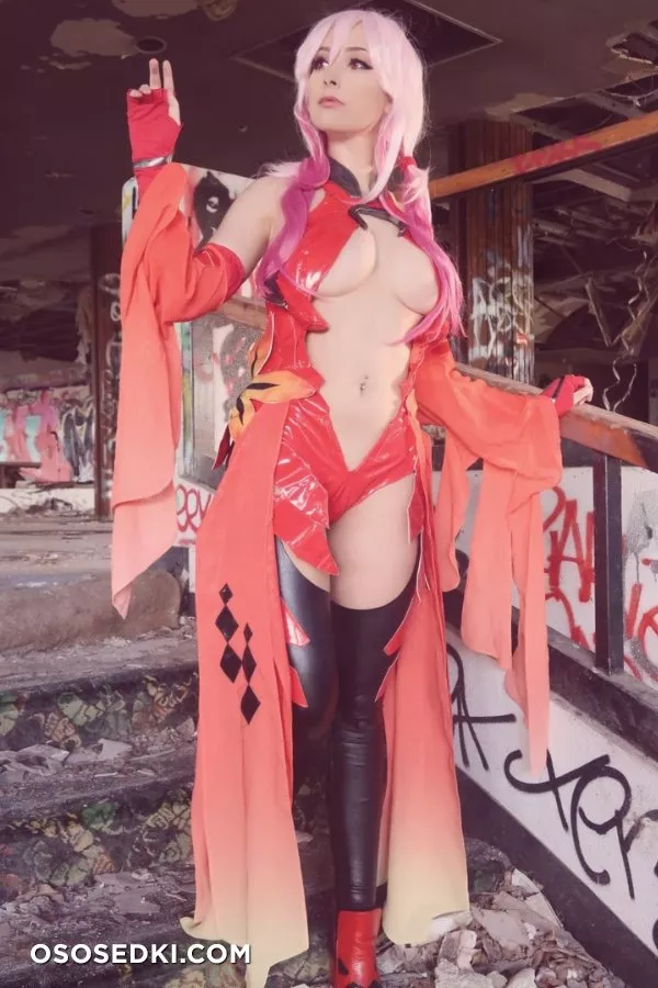 Inori Yuzuriha by Beke - 24