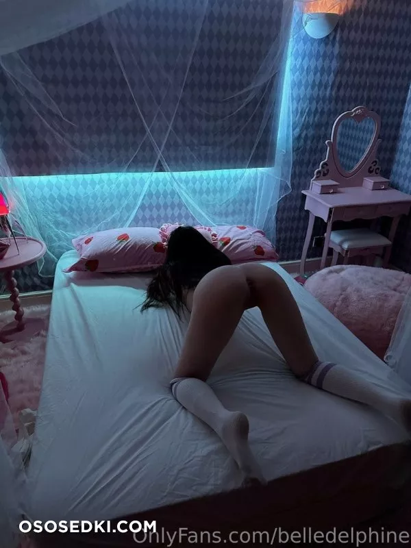 Belle Delphine In the dark - 2