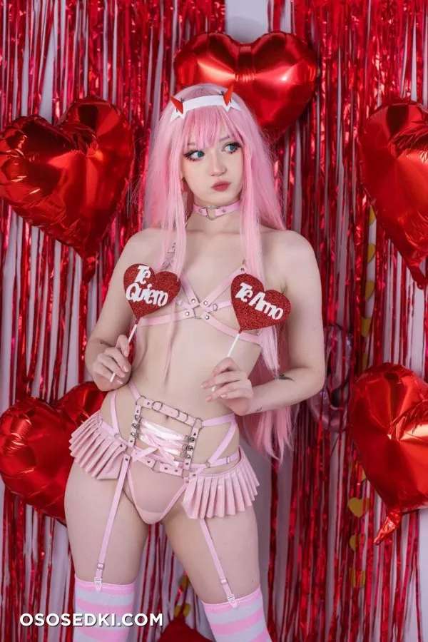 Zero Two by MoonDays - 23