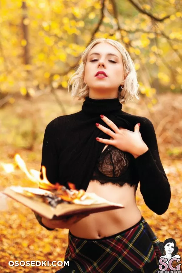 Sabrina Spellman by Kitsu_suicide - 6