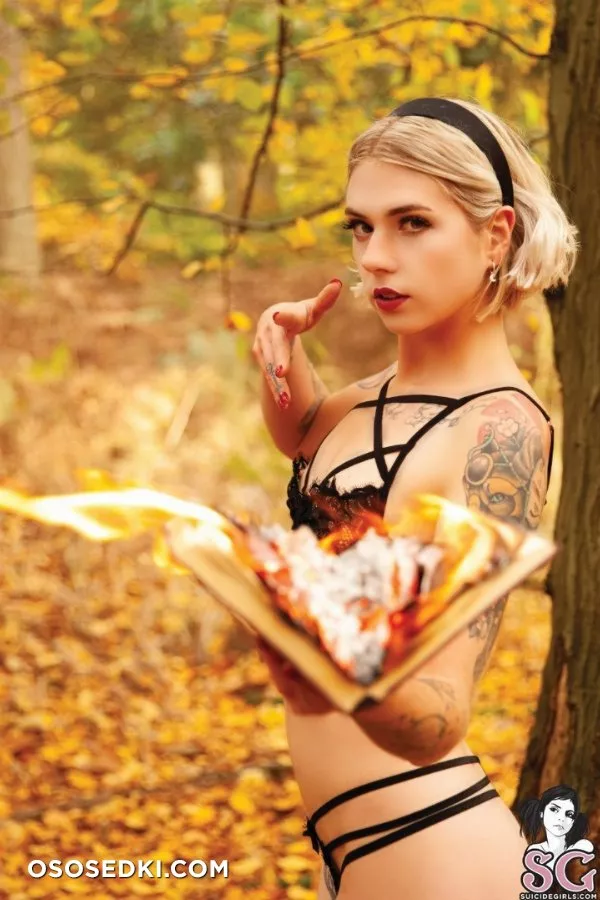 Sabrina Spellman by Kitsu_suicide - 22