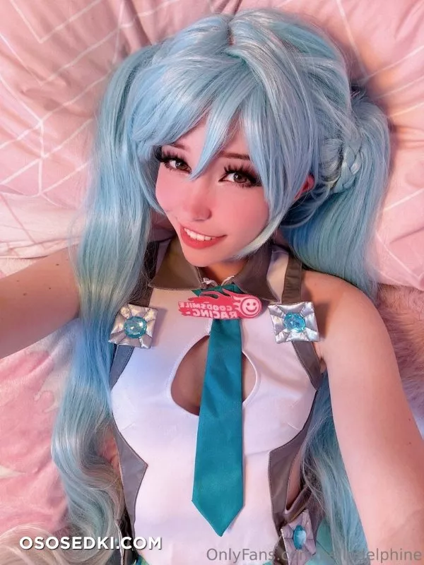 Belle Delphine Hatsune Miku - 1