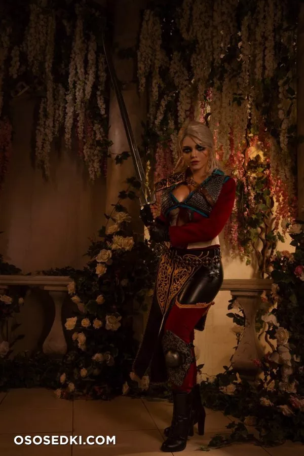 Ciri by Kalinka Fox - 32