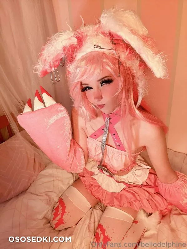Belle Delphine Pink Hair Delphine - 3