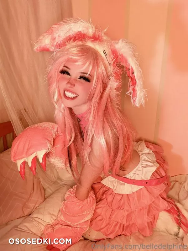 Belle Delphine Pink Hair Delphine - 33