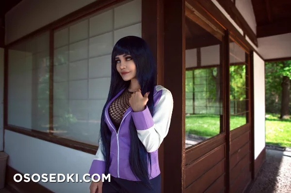 Hinata by Kalinka Fox - 2