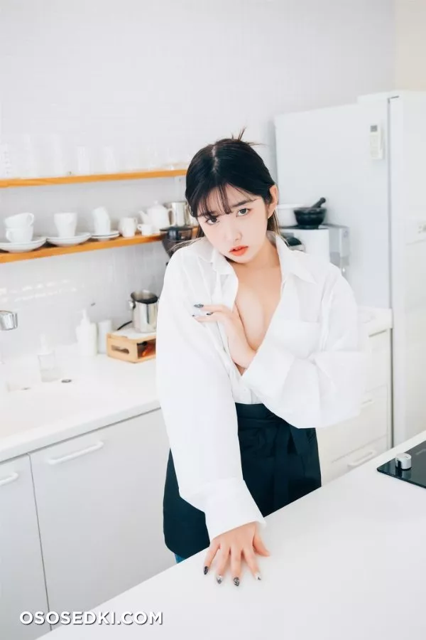 [Loozy] Sonson (손손) - Nude Apron - 6