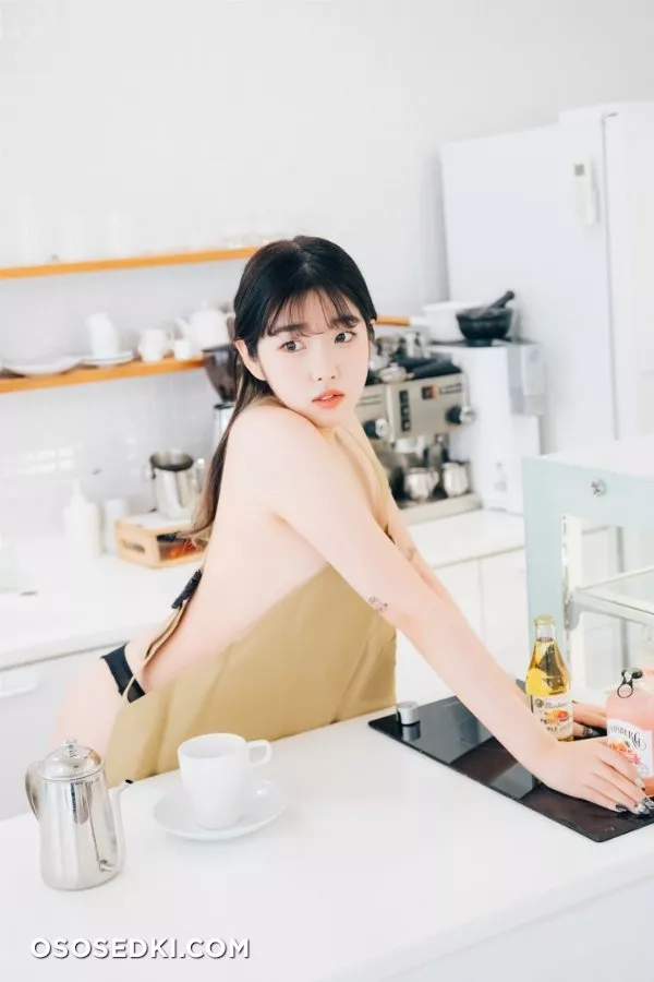 [Loozy] Sonson (손손) - Nude Apron - 51