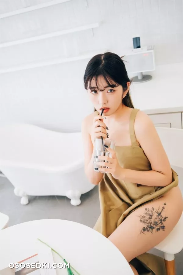 [Loozy] Sonson (손손) - Nude Apron - 66