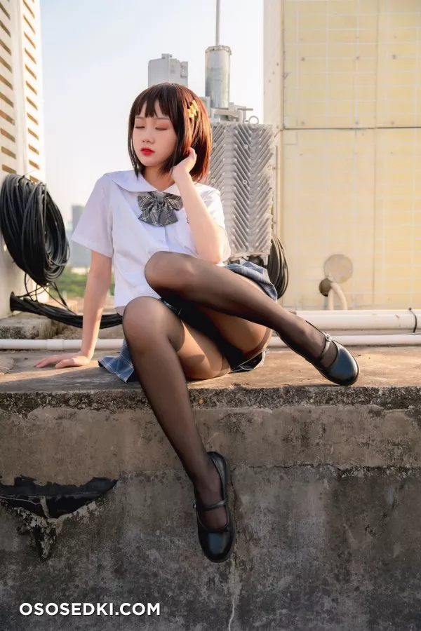 您的蛋蛋 NO.004 - 天台JK[41P／185MB] - 14