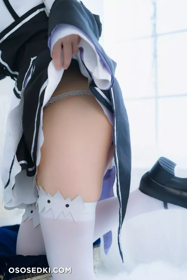 Akagi Sou (Akagi Kuro) - Tatakau Maid no Kyuujitsu (Re Zero kara - 9
