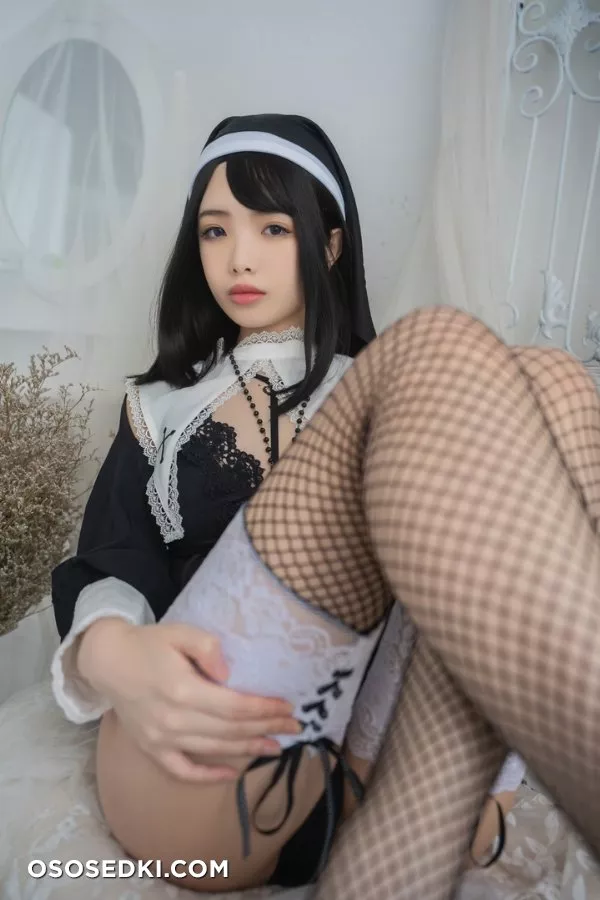 雯妹不讲道理 No.022 危险祈祷 修女 - 10