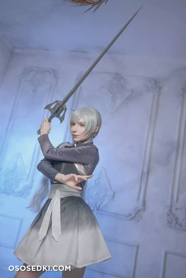Michi Kyunn - Weiss Schnee (23 December 2021) - 18