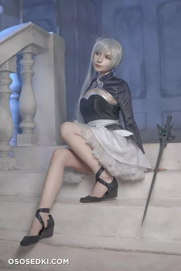 Michi Kyunn - Weiss Schnee (23 December 2021) - 24
