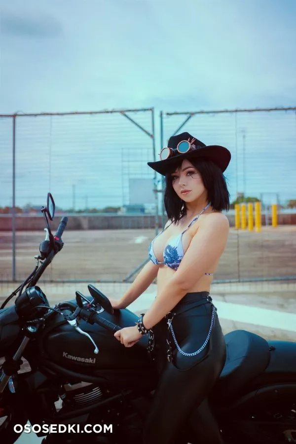 AmyThunderbolt - 14