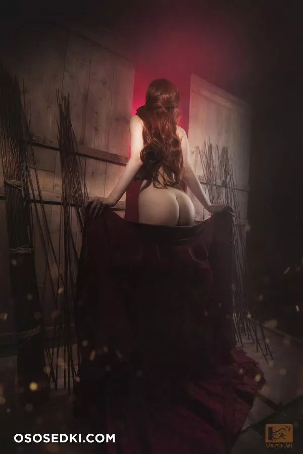 RedWitch - 24