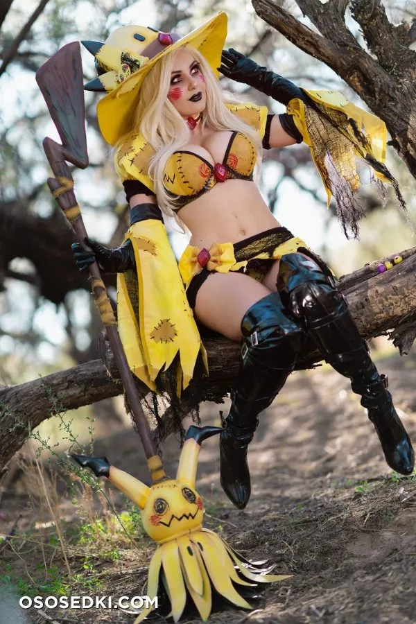 JessicaNigri - 21