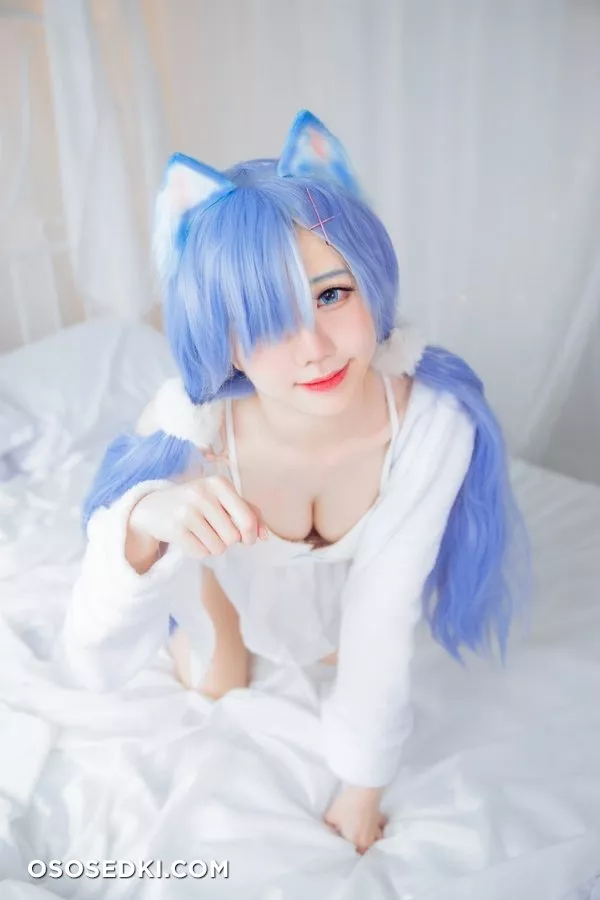 SallyDorasnow - 28