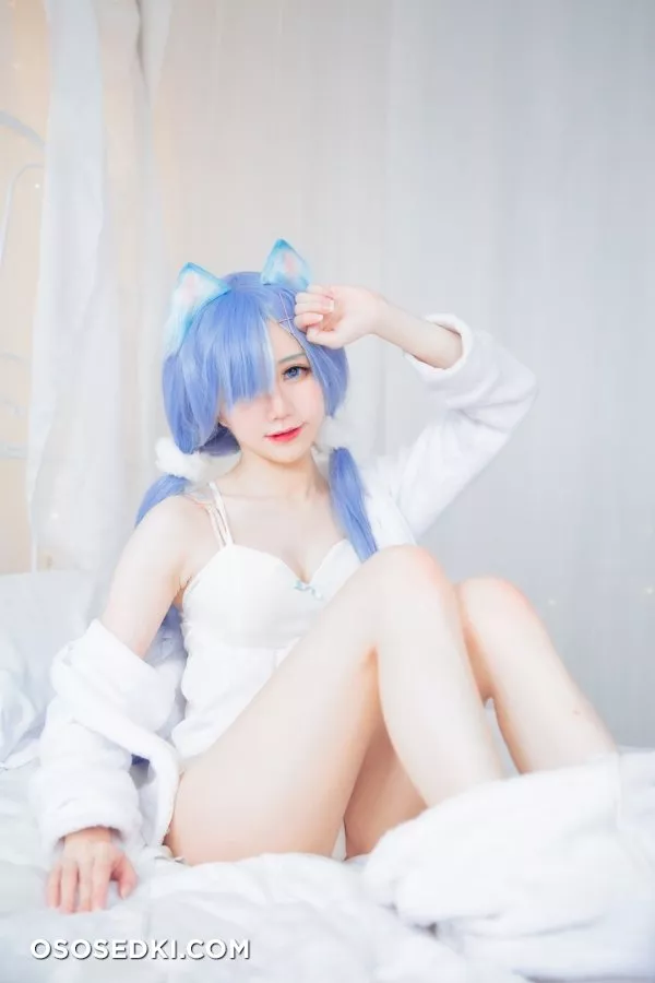 SallyDorasnow - 34