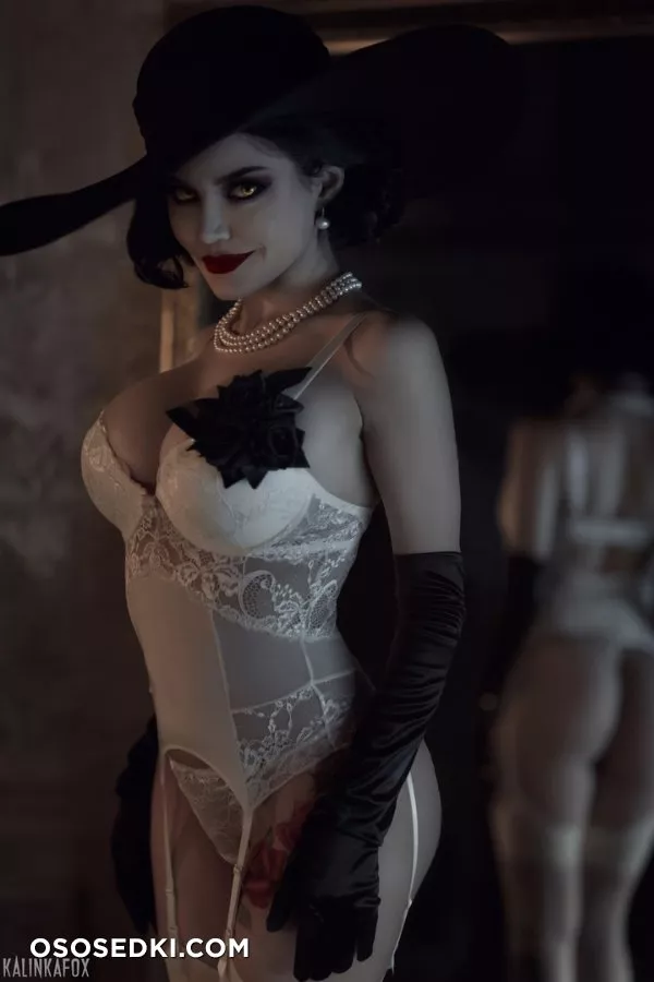 KalinkaFox - Lady Dimitrescu - 6