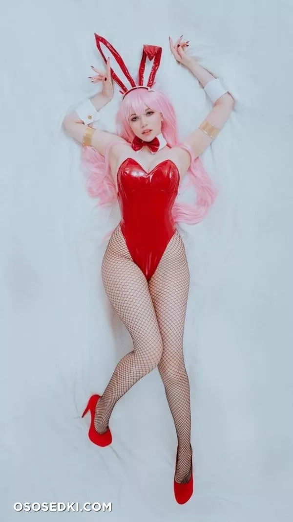 Alina Becker - Zero Two - 24