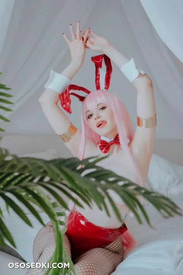 Alina Becker - Zero Two - 29