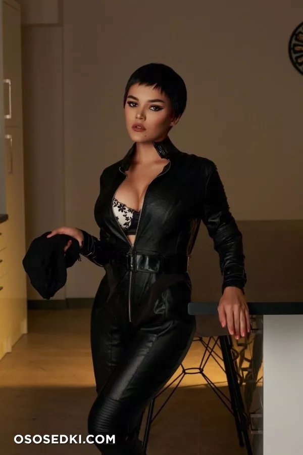 Kalinka Fox - Catwoman - 35