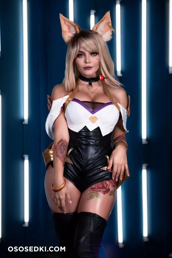 Kalinka Fox - KDA Ahri - 32