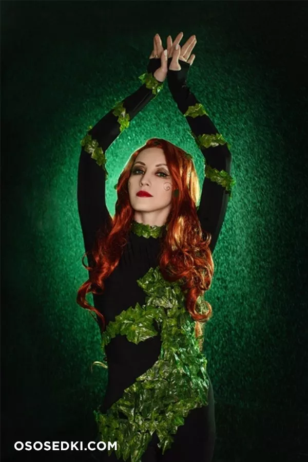 Poison ivy from DCCOMICS - 1