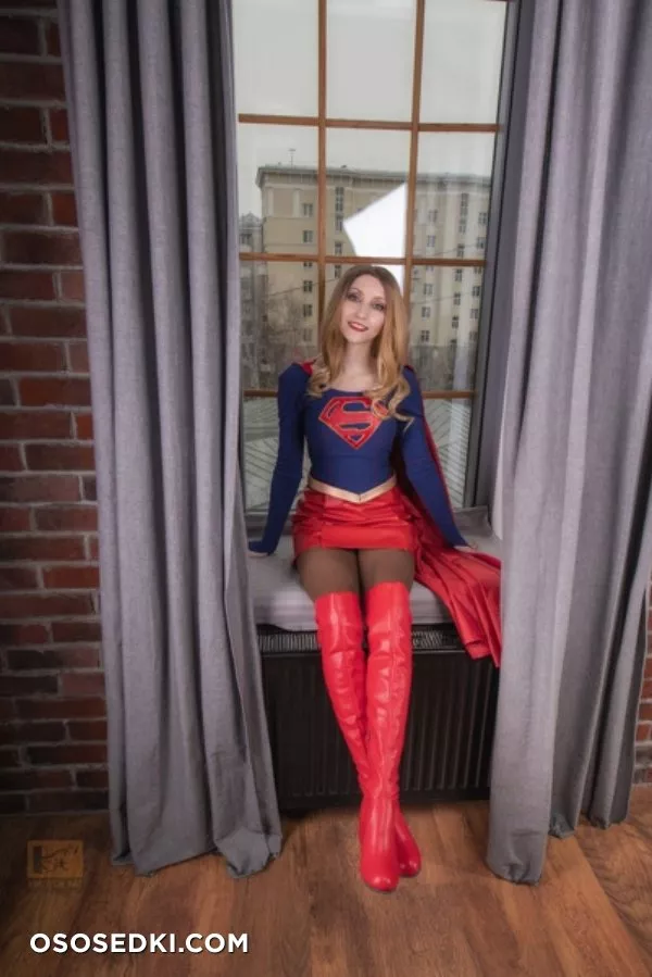 Supergirl from DCCOMICS - 2
