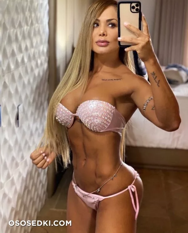 Sandra Arcila - 24