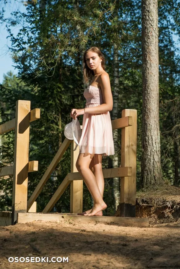 Oxana Chic - Presenting Oxana Chic - 2
