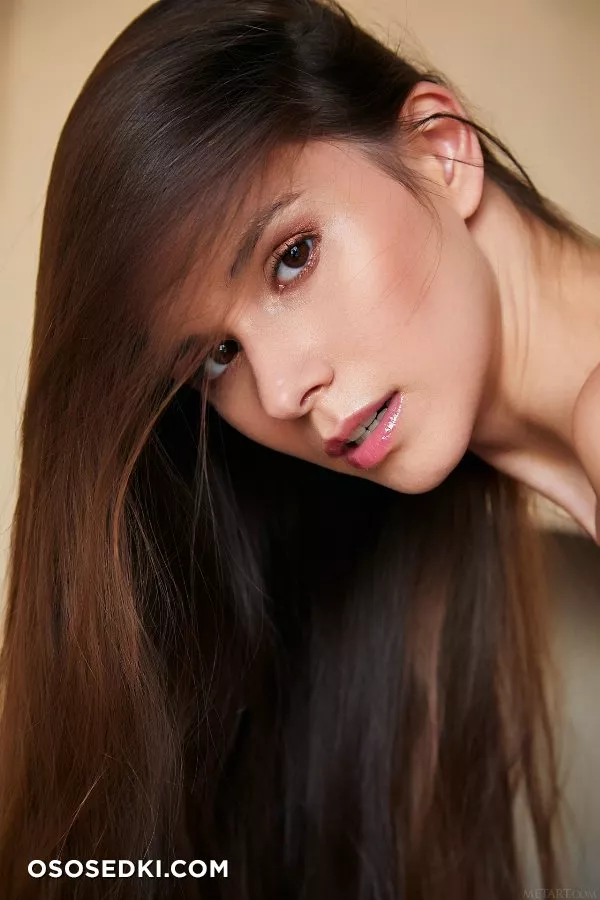 Leona Mia - Aristocrat - 64