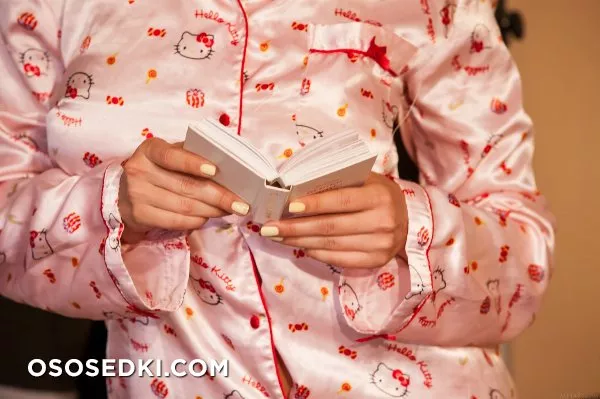 Caroline Abel - Silk Pj's - 4