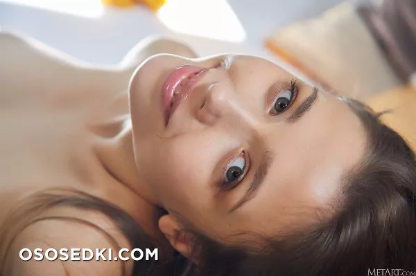 Mila Azul - In Gold (2020) - 100