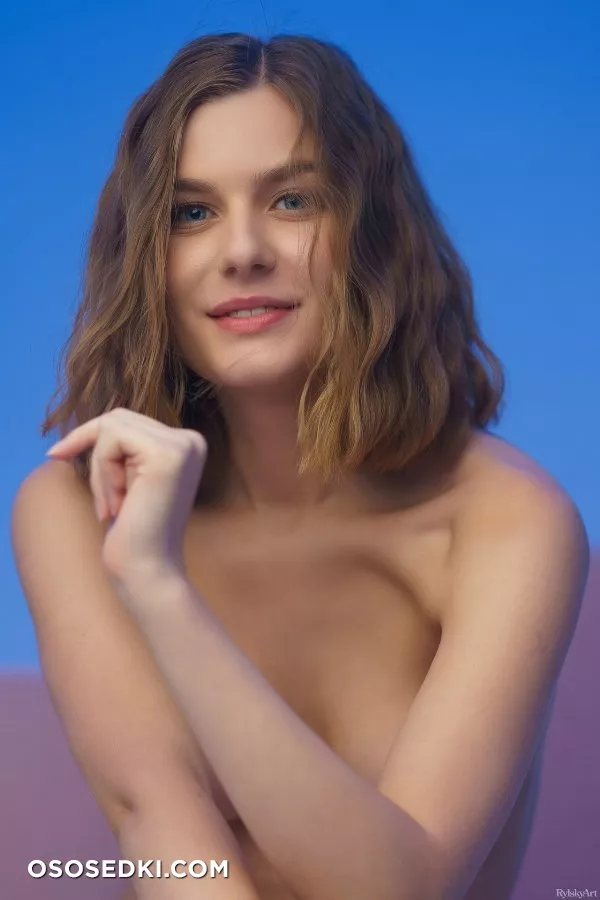 Lana Broks - Oxyehoho (2021) - 48