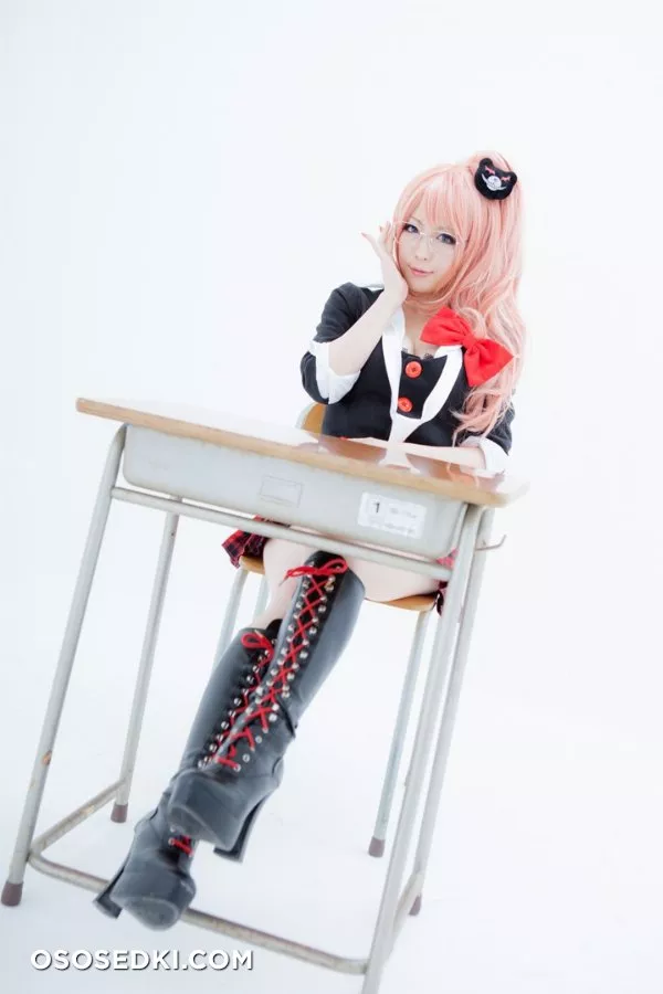 Usagi | Danganronpa | Junko Enoshima - 2